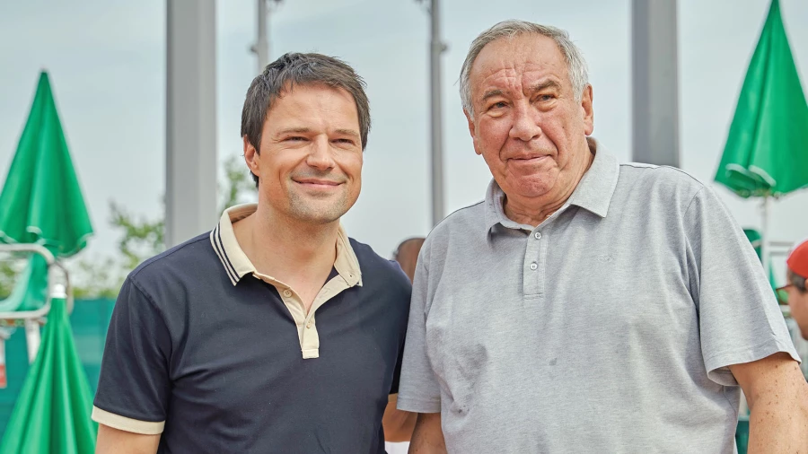 Сериал "Первая ракетка".