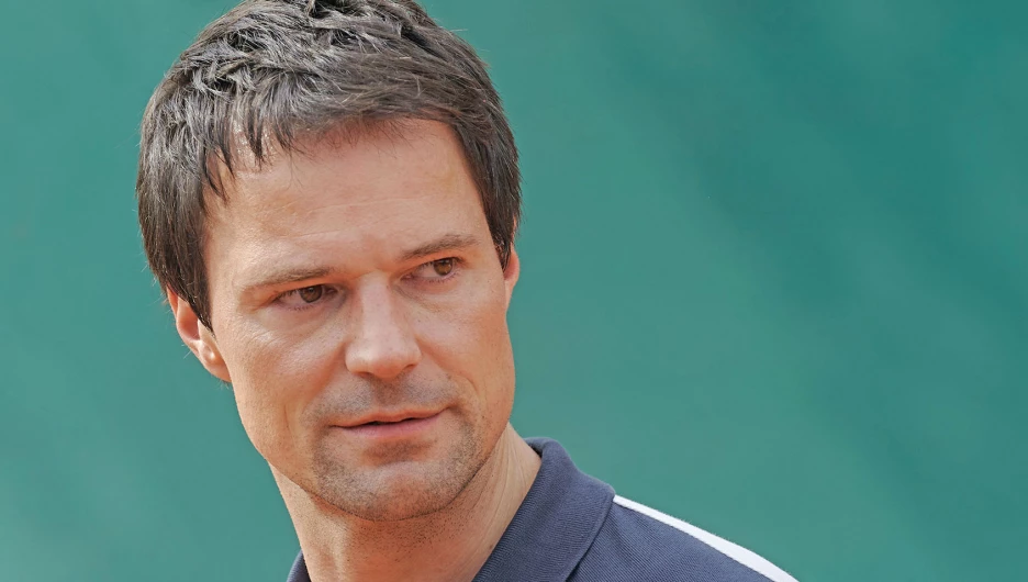 Сериал "Первая ракетка".