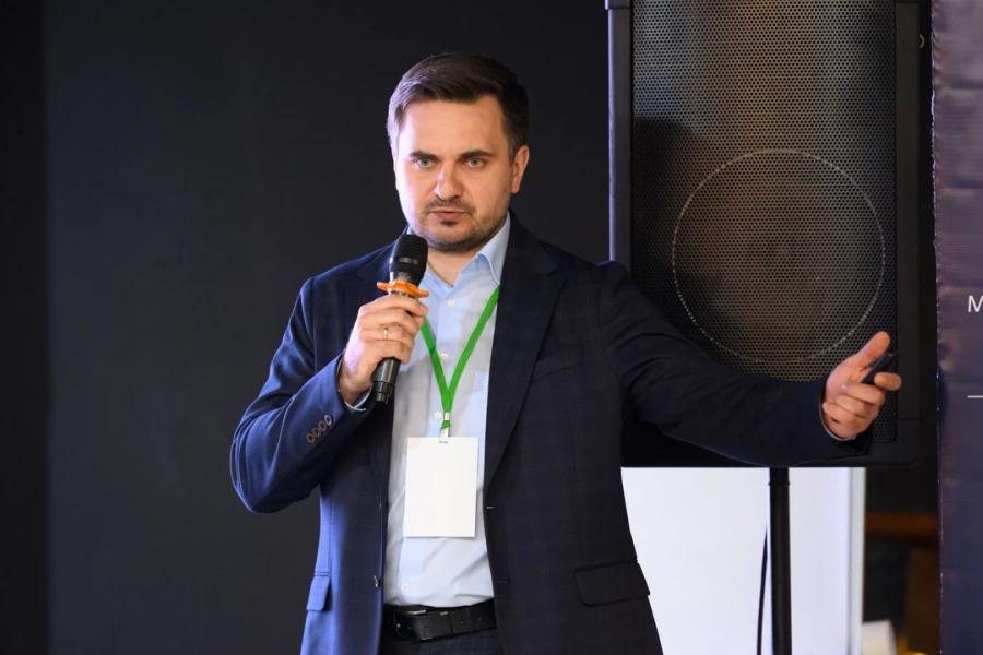 Стратсессия по внедрению ИИ в промышленность, организованная ИД «Алтапресс» и Алтайским региональным отделением Клуба молодых промышленников. 16 апреля 2026 года.