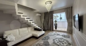 Двухэтажная квартира рядом с Ленточным бором.