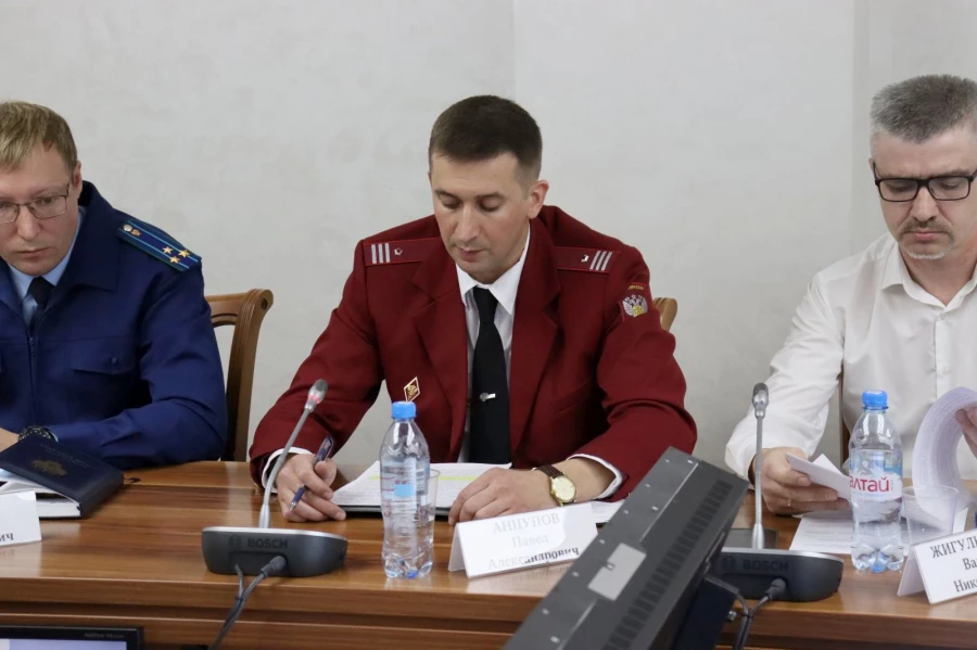 Круглый стол на тему «Обеспечение доступности инклюзивного образования для детей и подростков с расстройствами аутистического спектра (РАС) в Алтайском крае».