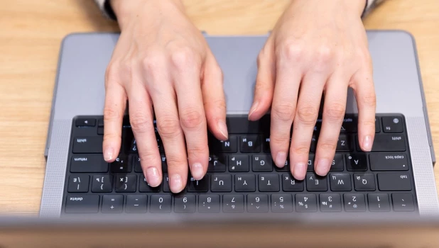 Россияне моложе 25 лет перешли на системное онлайн-обучение.