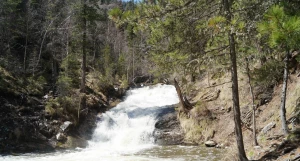 Каскад водопадов.