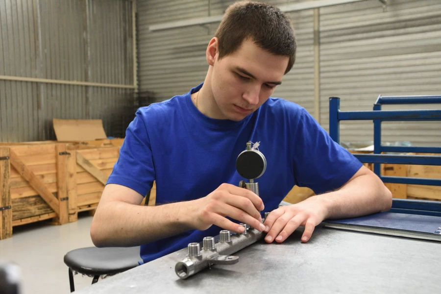 Глеб Смагин, студент колледжа АлтГТУ на целевом обучении, сотрудник предприятия АЗПИ.