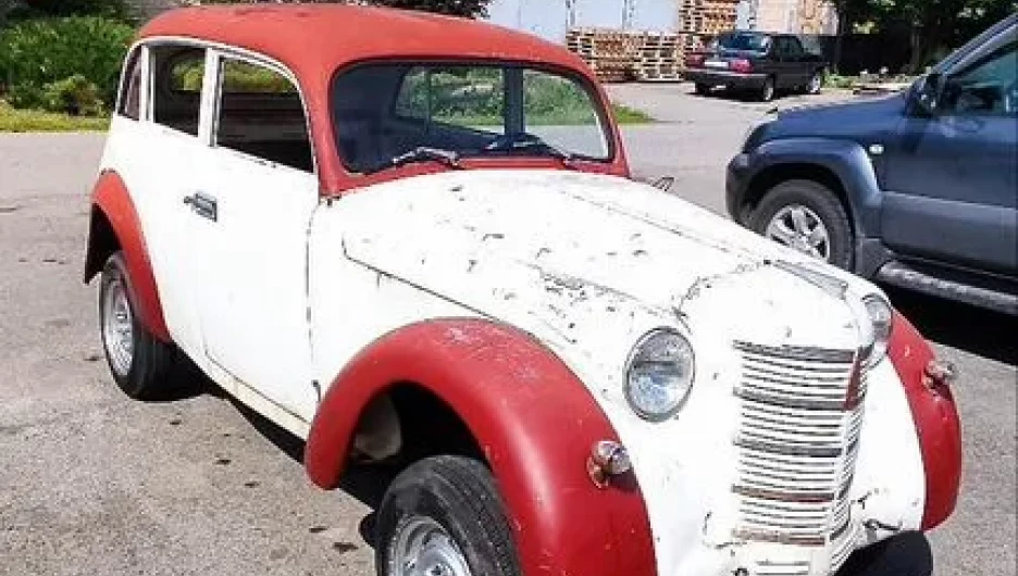 На Алтае продают «Москвича 400».