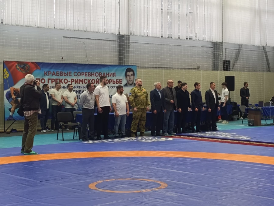 Первые краевые соревнования по греко-римской борьбе среди подростков, посвященные памяти мастера спорта СССР, детского тренера Виктора Селиванова.