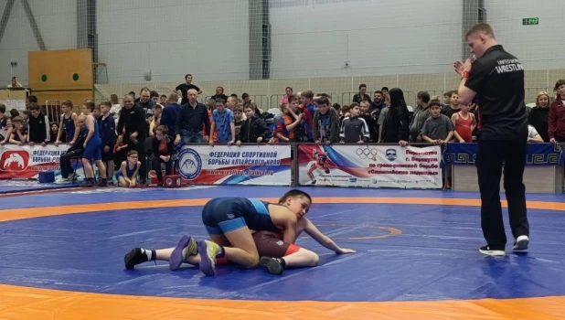 Первые краевые соревнования по греко-римской борьбе среди подростков, посвященные памяти мастера спорта СССР, детского тренера Виктора Селиванова.