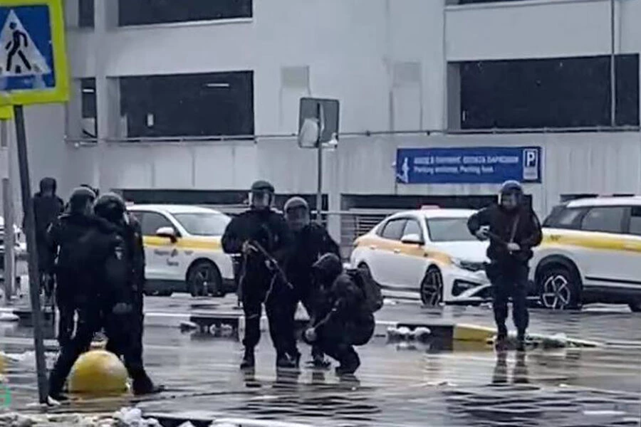 В Шереметьево сообщили об учениях на парковке аэропорта