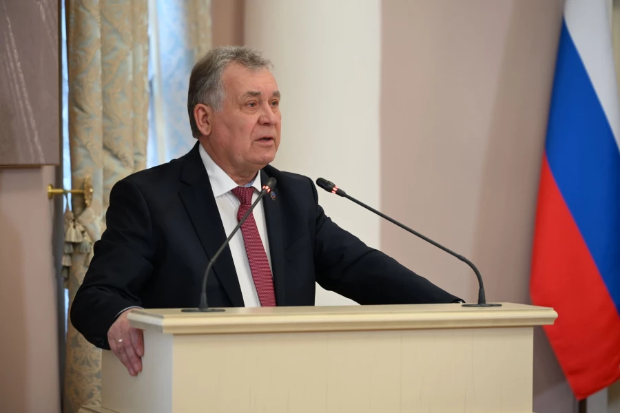 Александр Романенко.