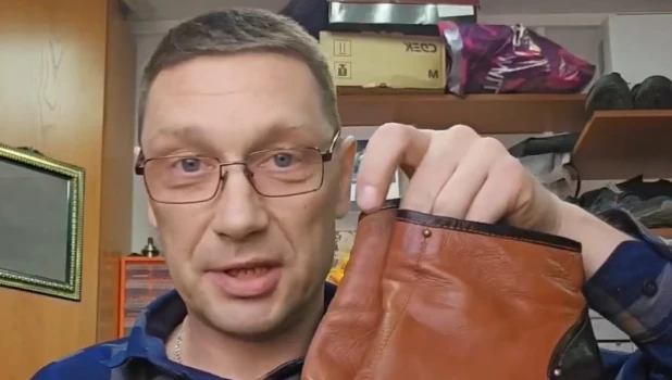 Барнаульский сапожник, который набирает популярность в сети. 
