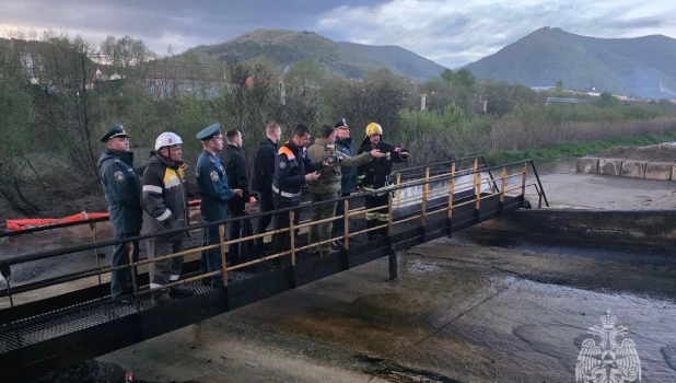 Глава МЧС на месте происшествия в Туапсе.