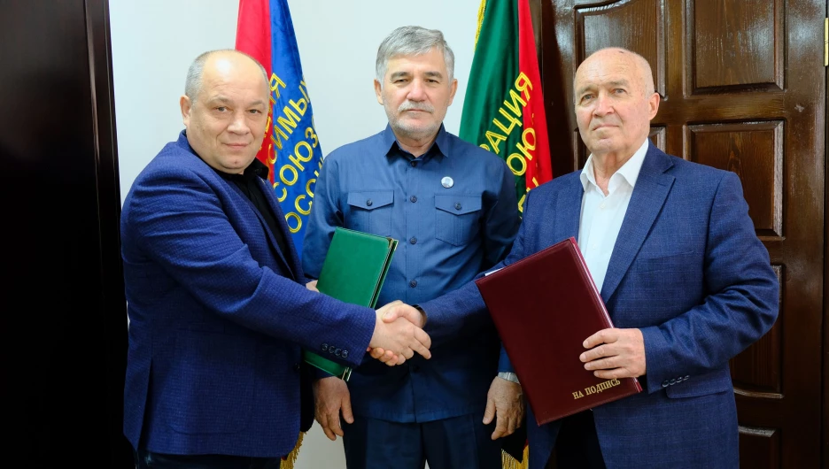 Алтайская краевая организация профсоюза строителей России активно расширяет горизонты сотрудничества.