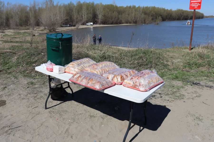 Уборка берега Оби — всероссийская акция «Вода России» прошла в Барнауле.