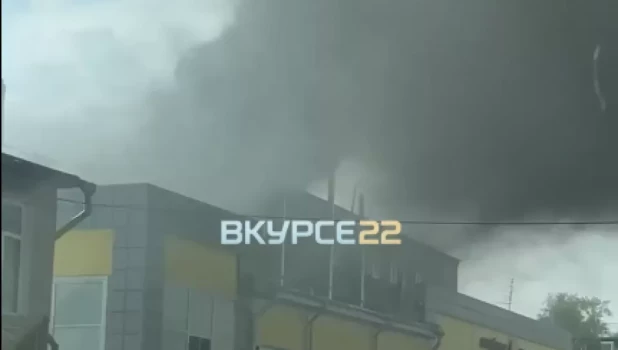 Пожар на хлебозаводе №4 в Барнауле.