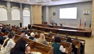 Совещание в Администрации Барнаула, посвященное организации и межведомственному взаимодействию при проведении государственной итоговой аттестации в 2026 году.