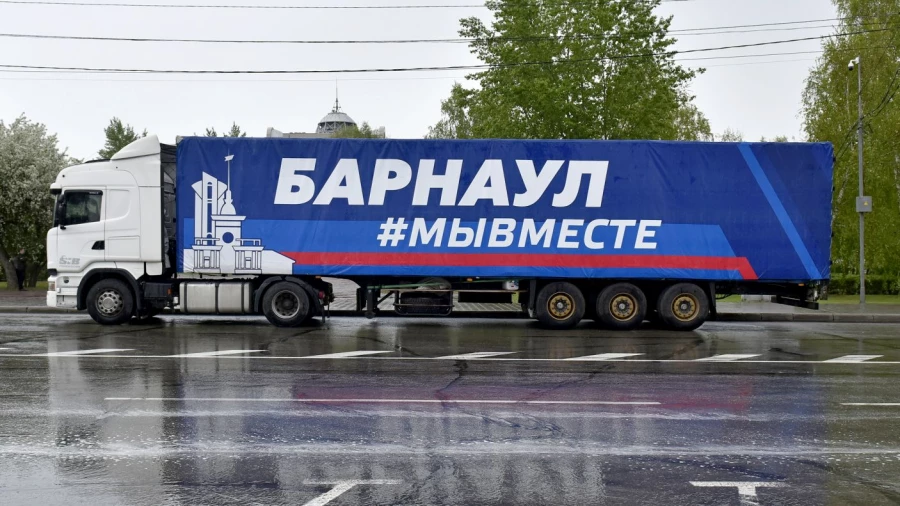 Гуманитарный груз в зону СВО отправили из Барнаула в канун 9 Мая.