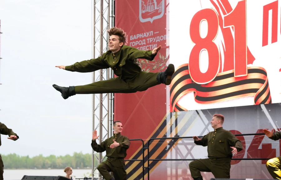 Концерт на набережной в Барнауле 9 мая 2026.