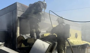 В ТЦ «Праздничный» в Барнауле потушили пожар.