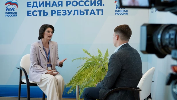 Денис Голобородько на отчетно-программном форуме «Есть результат!» в Омске.