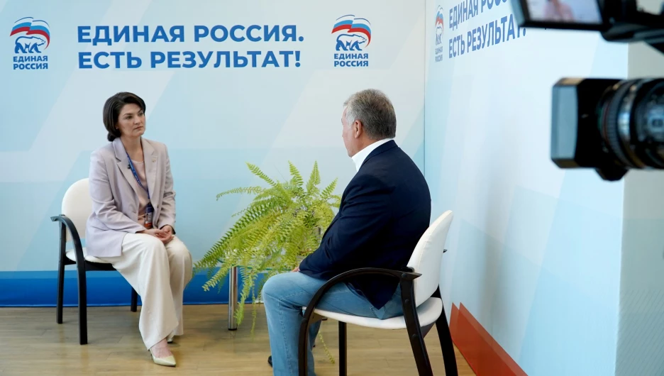 Александр Романенко на отчетно-программном форуме сибирских единороссов «Есть результат!» в Омске.