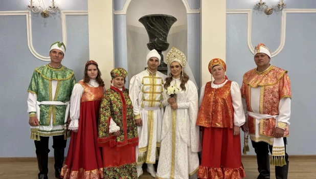 Свадьба в русском народном стиле в Барнауле.