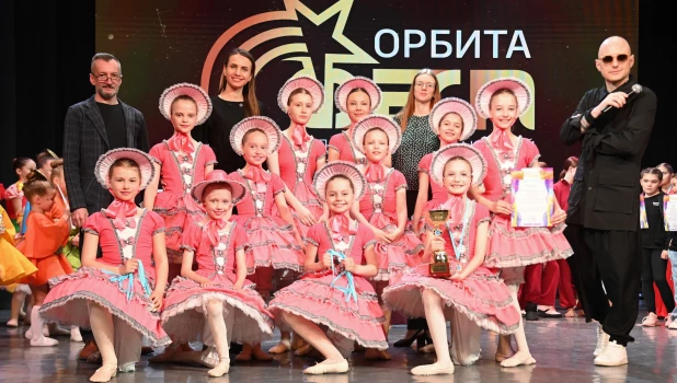Коллектив «Школа танца Аура» вернулся из Новосибирска с победой.