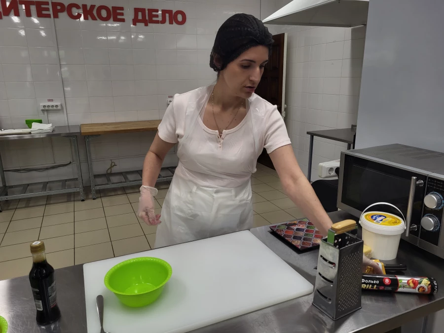 Мастер-класс по приготовлению шаурмы с Анной Захарьевой