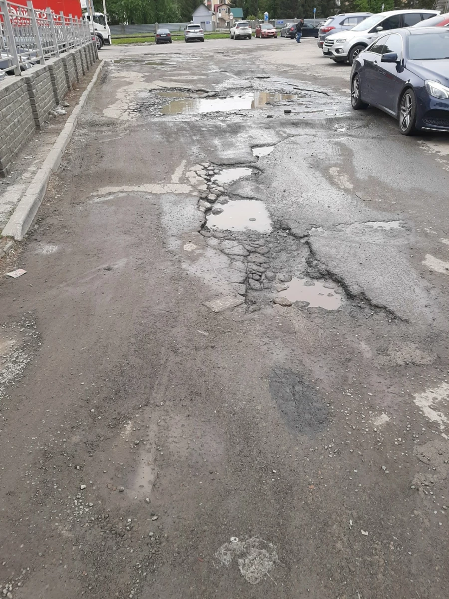Начало дороги к барнаульской Рублевке.