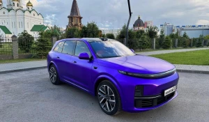Премиальный Li L7 кислотного окраса продают в Барнауле.