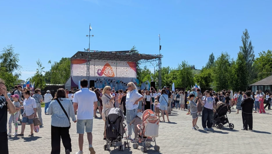 День защиты детей в парке «Арлекино».