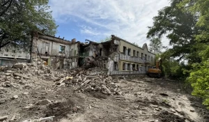 Снесли здание на ул. 1-я Западная, 47а в Барнауле.