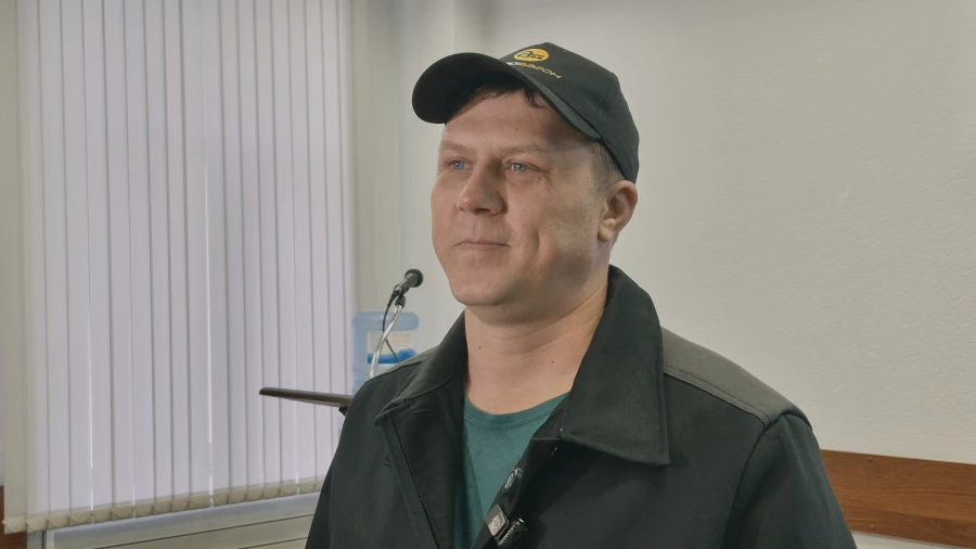 Сергей Кузнецов, электрогазосварщик пятого разряда предприятия «Алтайвагон», участник конкурса «Лучший по профессии» в номинации «Лучший сварщик» 2026.