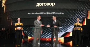 Вице-президент по операторскому бизнесу Билайна, председатель совета директоров CDNvideo Сергей Быков и коммерческий директор «Триколор»  Олег Стручковский подписали соглашение о сотрудничестве.