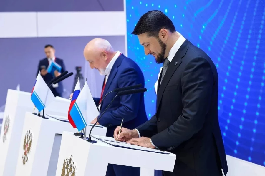 Основатель и владелец «Селфстроит» Нодар Викторович Шония и председатель Правительства Республики Алтай Александр Прокопьев подписали соглашение о сотрудничестве.