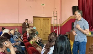Встреча депутата Александра Терентьева с жителями Камня-на-Оби.