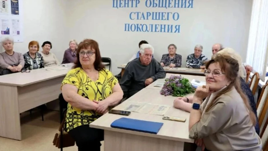 «Ростелеком» в Алтайском крае помогает старшему поколению осваивать смартфоны.