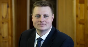 Александр Текутьев.
