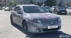 Вызывающую Honda Accord с аэрографией продают в Барнауле за 1,2 млн рублей