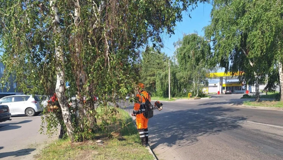 Летняя уборка Барнаула.