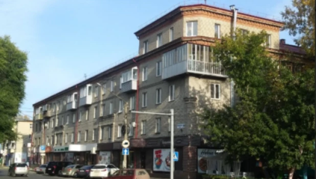 Ул. Красноармейская, 81 в Бийске.