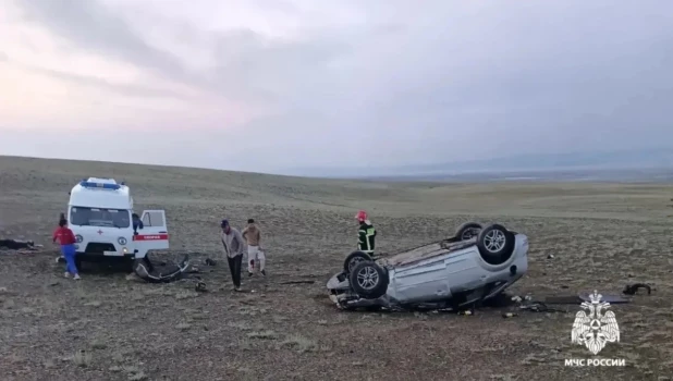 ДТП на Алтае с перевернутой машиной.