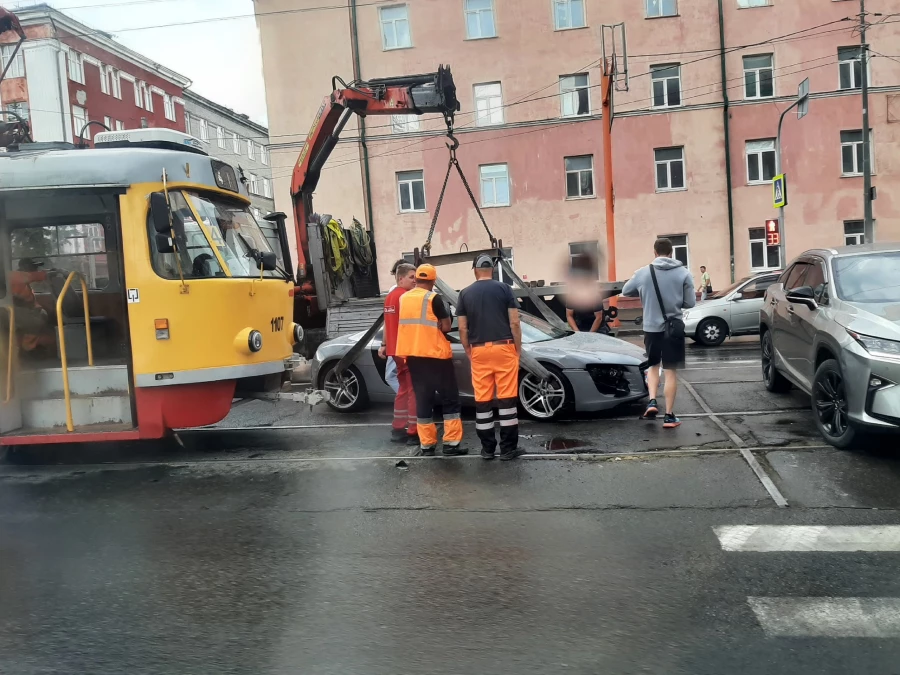 ДТП. ДТП в центре Барнаула.