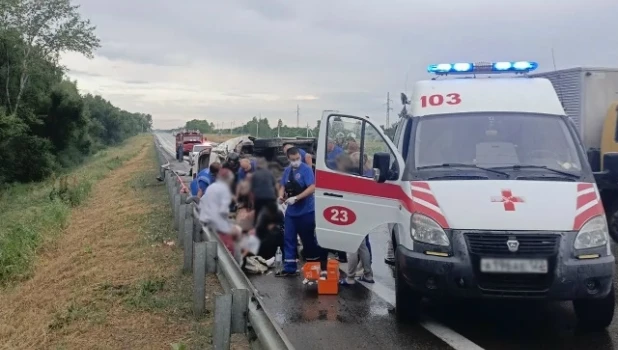 ДТП с микроавтобусом на Чуйском тракте.