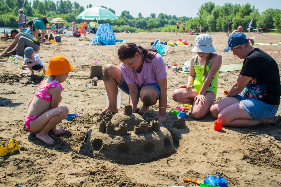 Ежегодный конкурс композиций «Замки на песке».
