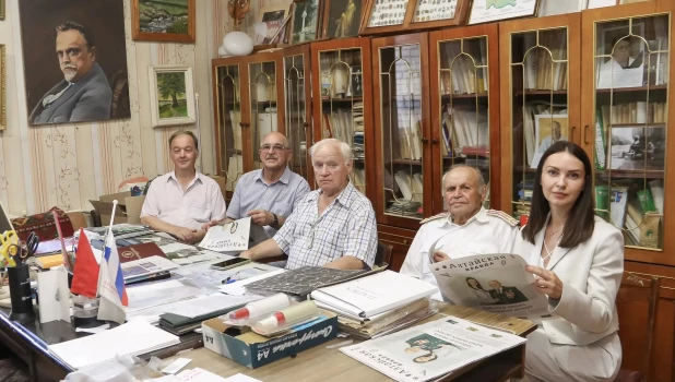 В Музее медицины Алтайского государственного медицинского университета прошла встреча с Екатериной Серебряковой.
