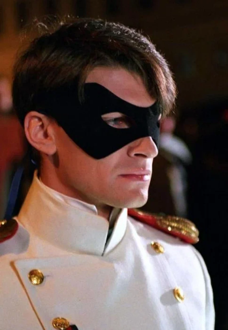 Даниил Страхов в сериале «Бедная настя».
