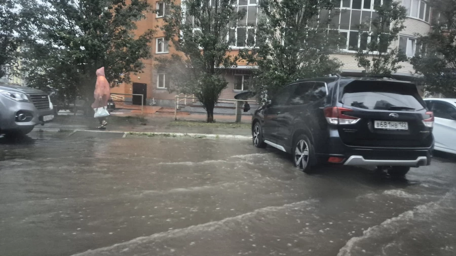 Ливни и грозы.