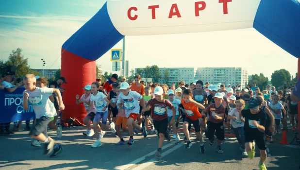 Забег любителей спорта и здорового образа жизни «Прочный сплав» в Заринске.