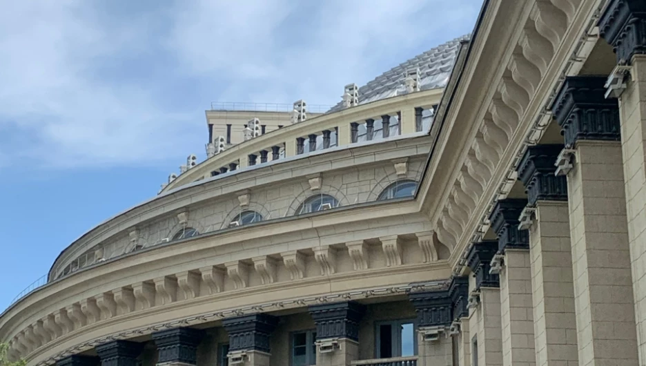 Новосибирский государственный академический театр оперы и балета.