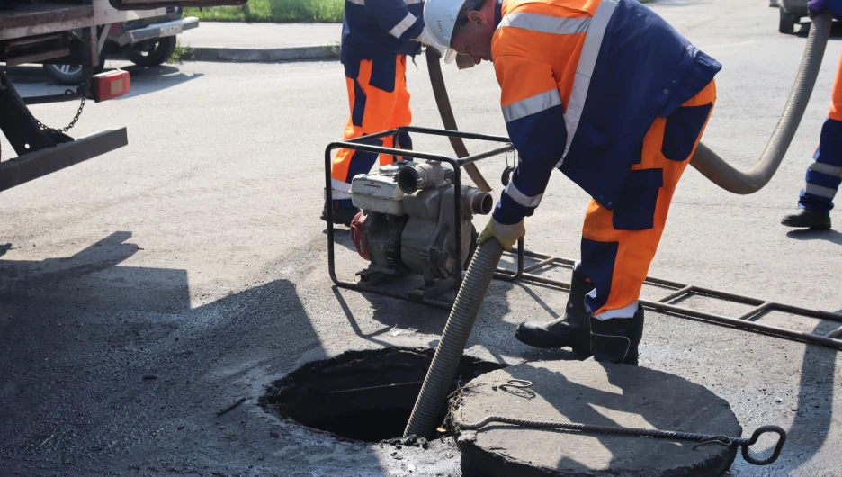 Отключения абонентов с долгами за воду и водоотведение в Барнауле.